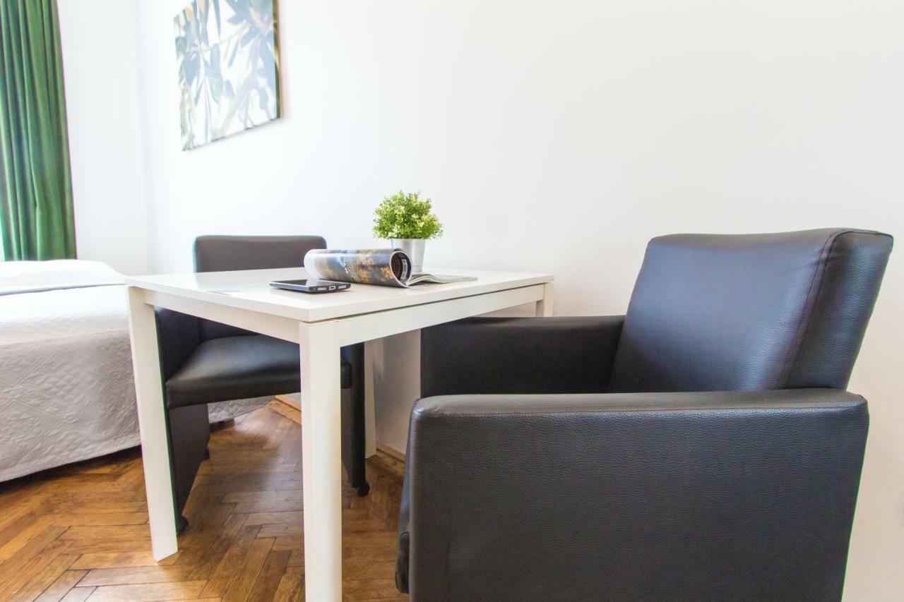 Apartment Enenkelstrasse Wina Bagian luar foto